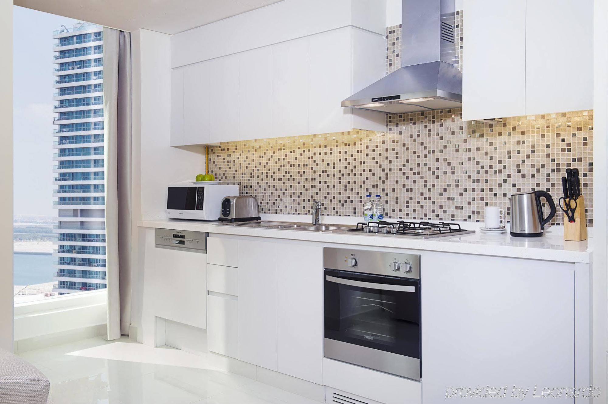 Damac Maison The Vogue Dubai Ngoại thất bức ảnh A modern kitchen