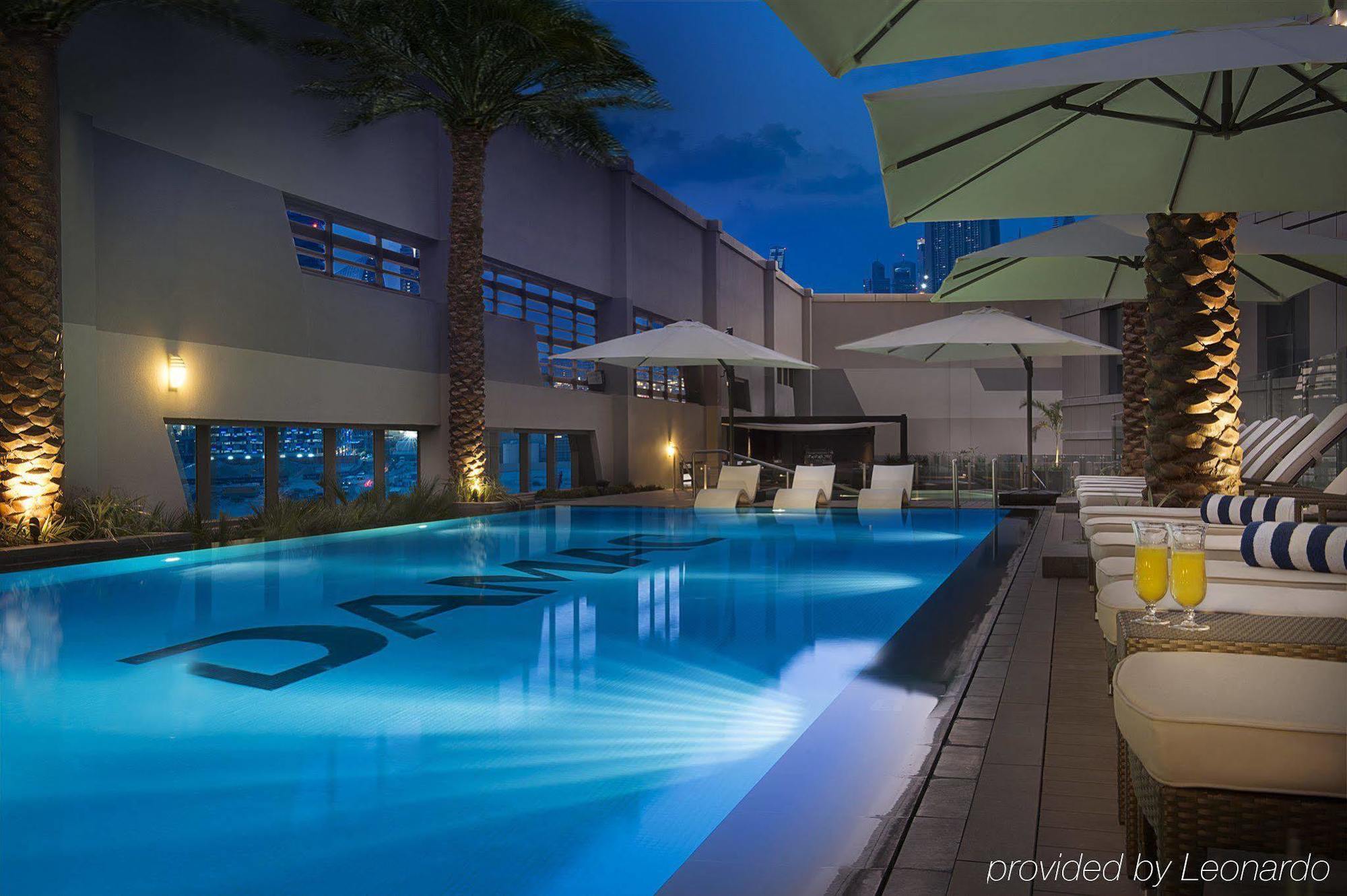 Damac Maison The Vogue Dubai Ngoại thất bức ảnh The pool at the hotel