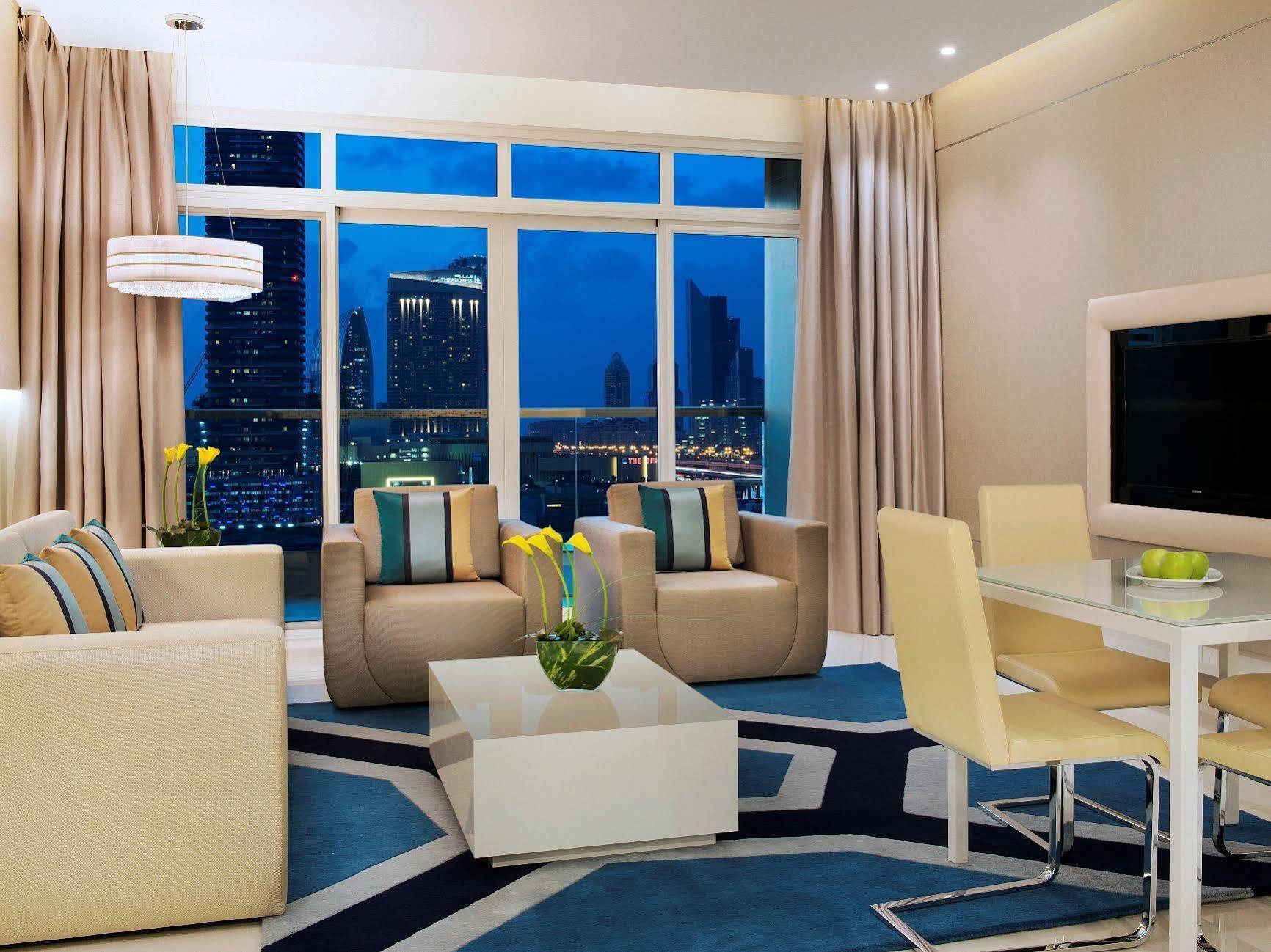 Damac Maison The Vogue Dubai Ngoại thất bức ảnh A living room in a typical apartment