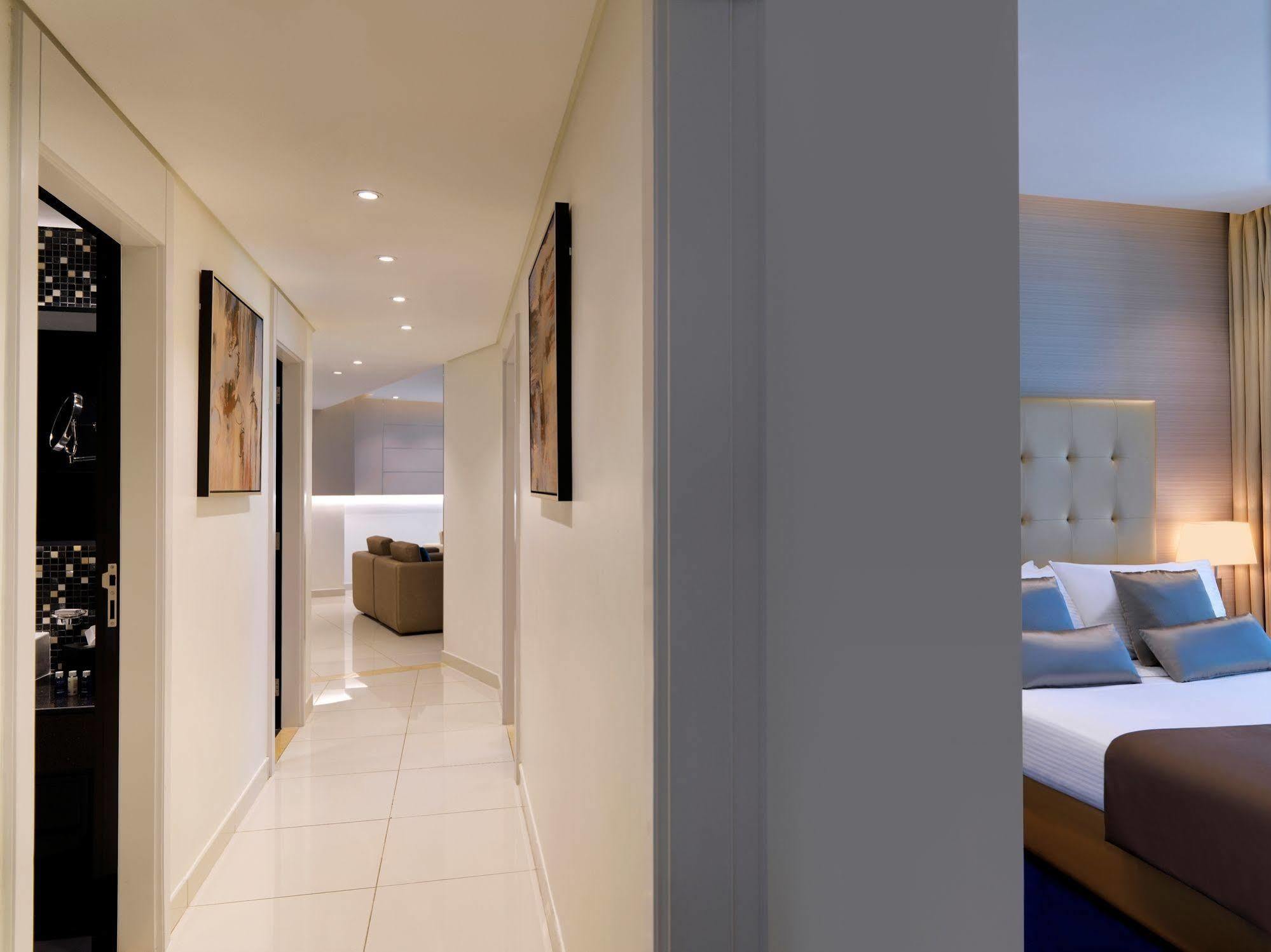 Damac Maison The Vogue Dubai Ngoại thất bức ảnh A suite at the hotel