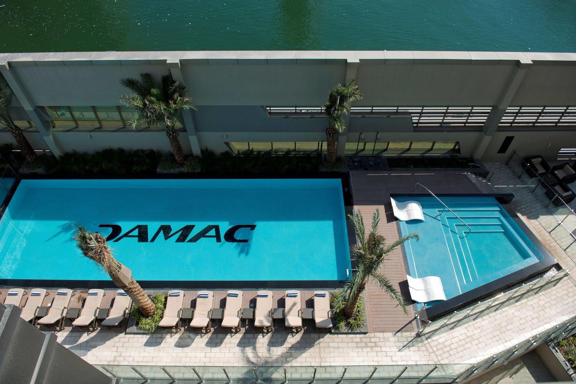 Damac Maison The Vogue Dubai Ngoại thất bức ảnh The pool at the TAMAC headquarters